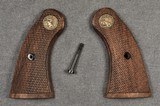 Colt Police Positive / Police Positive Special Narrow-Butt Checkered Walnut Grips - 1 of 7