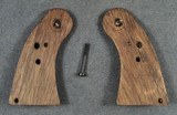 Police Positive / Police Positive Special Narrow-Butt Checkered Walnut Grip - 4 of 7