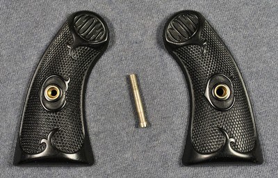 COLT FACTORY POLICE POSITIVE / POLICE POSITIVE SPECIAL HARD RUBBER GRIPS