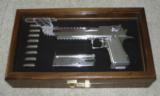 Desert Eagle 50AE
Custom polished Stainless Steel collectors edition - 2 of 9