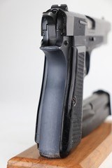 FN Browning Hi Power - 2 of 9