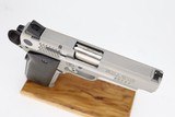 Minty Smith & Wesson Performance Center 945 - Scarce Commander Size - 5 of 12