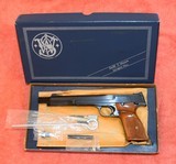 Smith & Wesson
Model
41
New and Unfired
In Factory Numbered Box
7 3/8