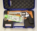 Smith
&
Wesson
Model 610
10mm
Revolver
With
Case