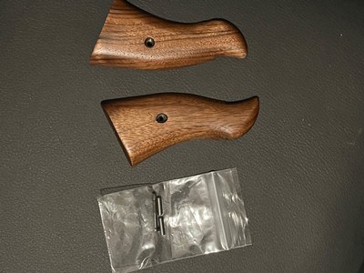 Smith & Wesson Model 10 Grips