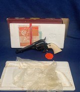 Colt 44-40 Single Action Army 5 1/2 inch Royal Blue Factory Ivory - 2 of 8