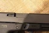 Glock 21 Gen 3 semi-automatic pistol in .45 ACP - 2 of 8