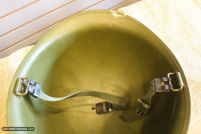 US GI M1 Helmet, fiber liner, rear seam, fixed bale - Image 9 of 10