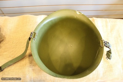 US GI M1 Helmet, fiber liner, rear seam, fixed bale - Image 4 of 10
