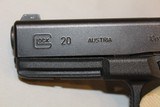 Glock 20SF in 10mm - 5 of 9