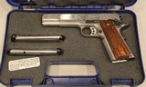 Smith & Wesson SW1911 in .45ACP - 1 of 14