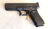Glock 17 Gen 4 pistol in 9x19 - 2 of 11
