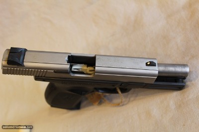 Smith & Wesson SW9VE in 9mm - Image 11 of 14