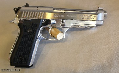 Taurus 92 in 9mm Luger - Image 4 of 18