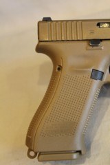 GLOCK 19X 9MM 4.02'' 19-RD PISTOL - 8 of 17