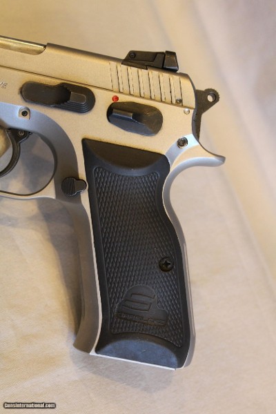 Sarsilmaz Arms P8L in 9mm 4.6
