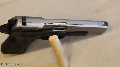 SAR B6 BLACK Body, STAINLESS Slide, 9mm, 17 - Image 12 of 12