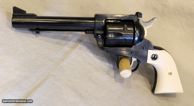 Ruger New Model Blackhawk in .45 Auto/.45 Colt - 5 1/2