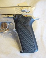 Smith & Wesson Model 1006 10mm - 7 of 13