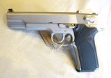 Smith & Wesson Model 1006 10mm - 6 of 13