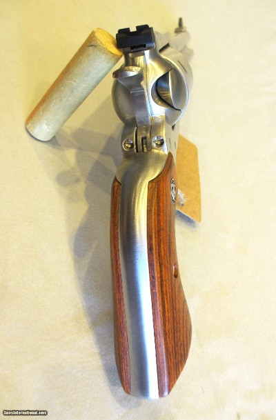 Ruger New Model Super Blackhawk in 44 Magnum - Image 9 of 16