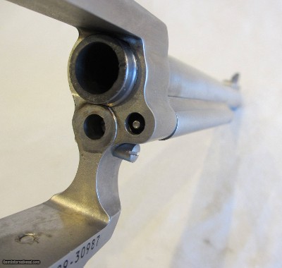 Ruger New Model Super Blackhawk in 44 Magnum - Image 15 of 16
