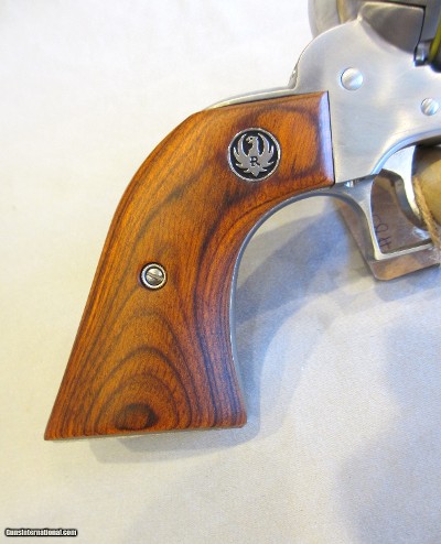 Ruger New Model Super Blackhawk in 44 Magnum - Image 2 of 16