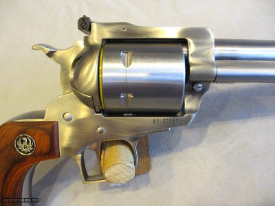 Ruger New Model Super Blackhawk in 44 Magnum - Image 3 of 16