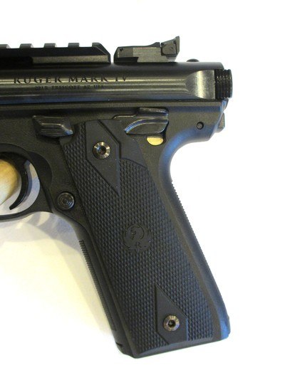 Ruger Mark IV 22/45 Tactical 22 LR 10+1 4.40