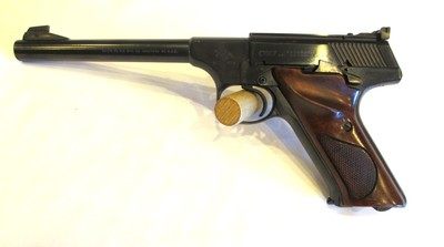 Colt Woodsman in .22 LR, 6
