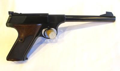 Colt Woodsman in .22 LR, 6