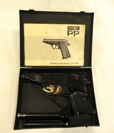 Walther PP .22 LR, manufactured in 1972 with original case with 3 magazines