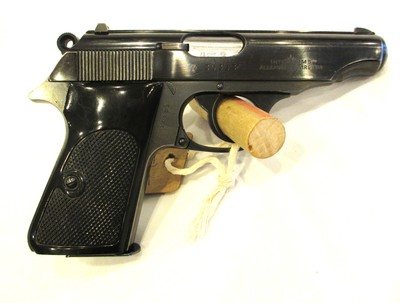 Walther PP .22 LR, manufactured in 1972 with original case with 3 magazines - Image 2 of 11