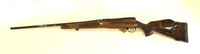 Like new Weatherby Mark V Deluxe 7mm Weatherby Mag 3+1 26