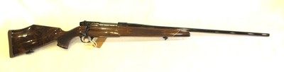 Like new Weatherby Mark V Deluxe 7mm Weatherby Mag 3+1 26