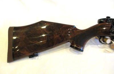 Like new Weatherby Mark V Deluxe 7mm Weatherby Mag 3+1 26