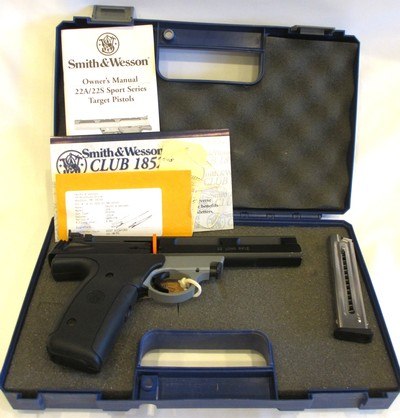 Smith & Wesson 22A 22LR 5.5-inch Two-Tone Rimfire Pistol
