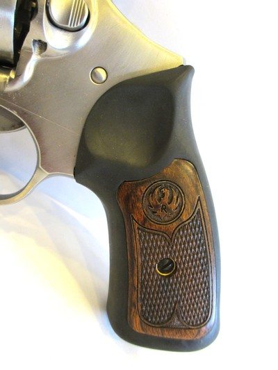 Ruger SP101 in 327 Federal 4.25 - Image 6 of 11