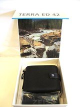 Like new Zeiss Terra Ed 10x42 Black/Blaze Orange Binoculars - Image 2 of 6