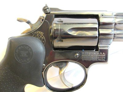 Smith & Wesson Model 19-3 in 357 Magnum - Image 3 of 15
