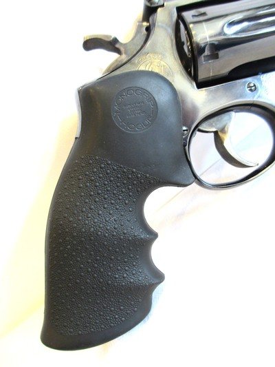 Smith & Wesson Model 19-3 in 357 Magnum - Image 2 of 15