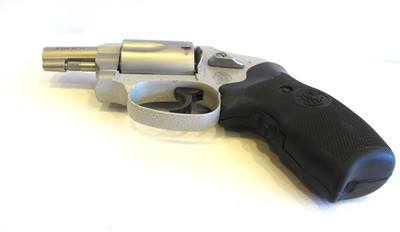 Smith & Wesson Model 642 Airweight 38 Special 1.88in Stainless/Black Revolver - 5 Rounds - Image 11 of 14