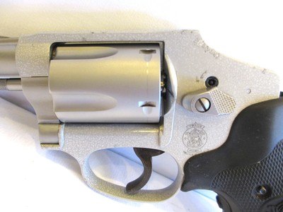 Smith & Wesson Model 642 Airweight 38 Special 1.88in Stainless/Black Revolver - 5 Rounds - Image 7 of 14