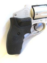 Smith & Wesson Model 642 Airweight 38 Special 1.88in Stainless/Black Revolver - 5 Rounds - Image 2 of 14