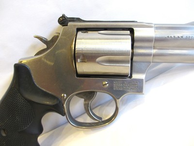 Smith & Wesson Model 696-1 .44 Special, 3