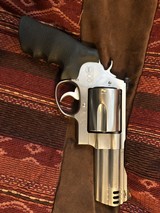 Smith and Wesson 500 4" - 2 of 7