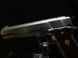 Colt Gold Cup 1911 - 6 of 8