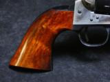 Uberti 1873 Cattleman
- 5 of 9