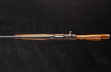 Weatherby Mark V Deluxe 7mm Whby Mag - 3 of 8