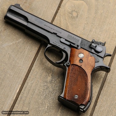 Smith & Wesson 52-1 .38spl